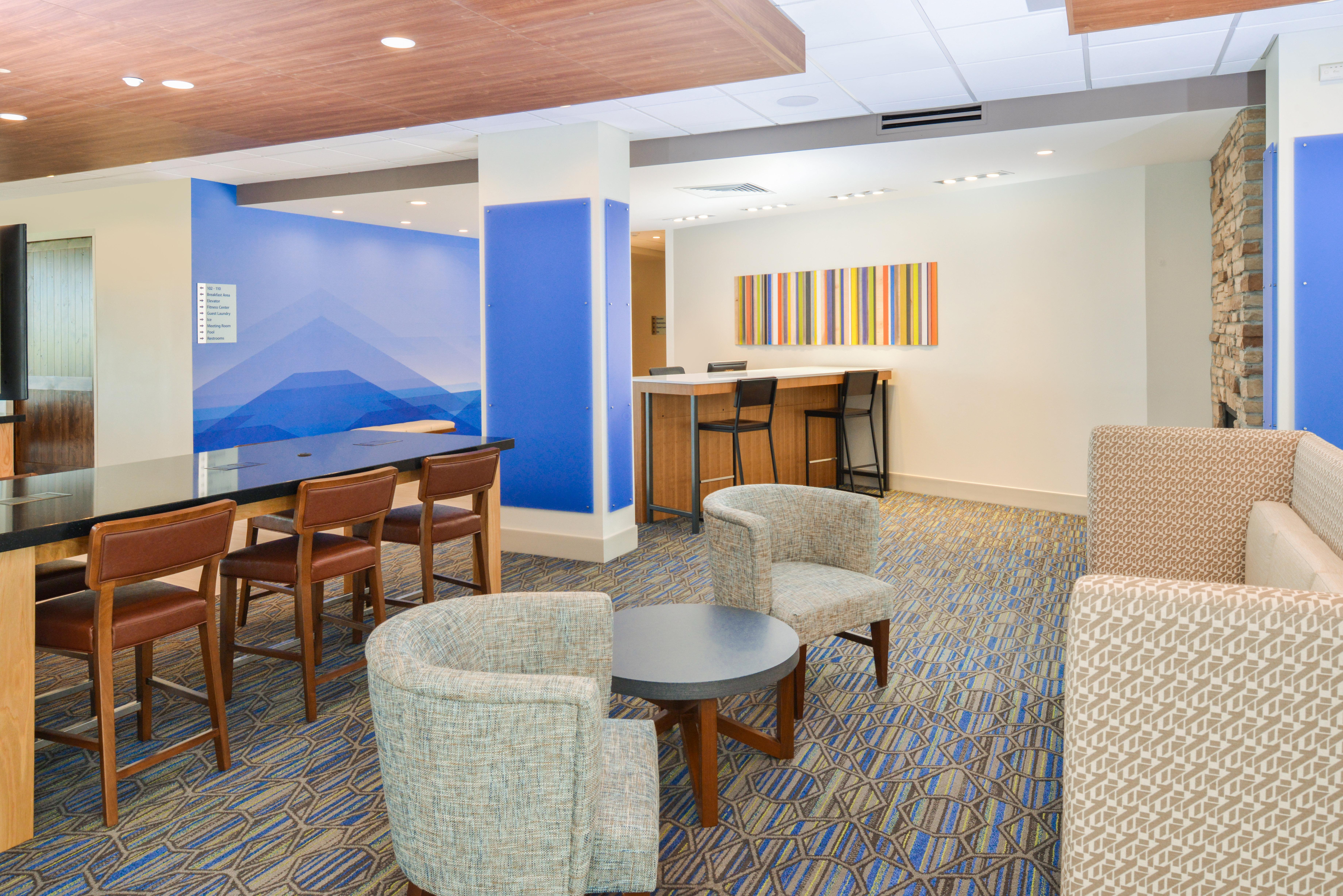 Holiday Inn Express & Suites - Chadron By Ihg Eksteriør billede
