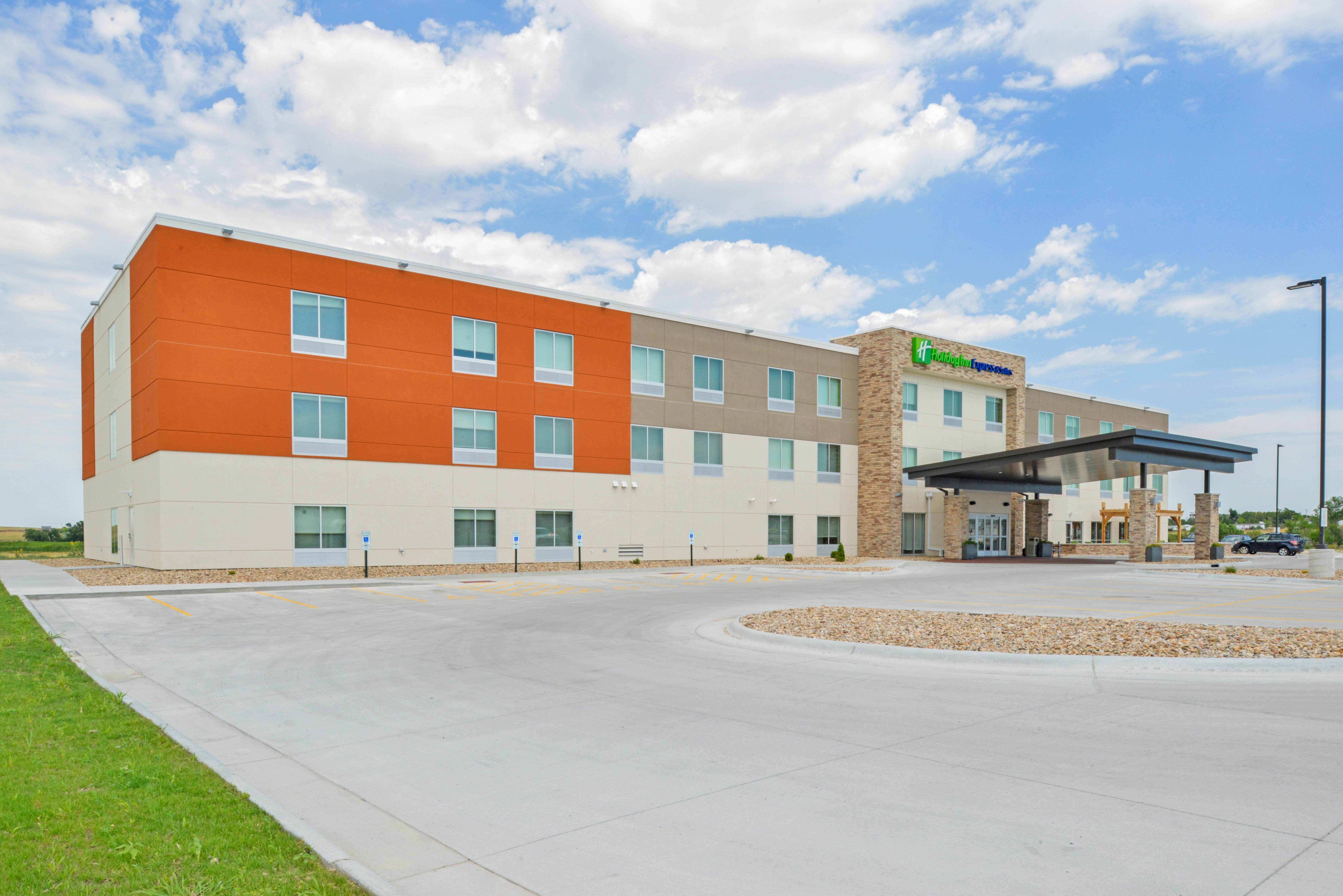 Holiday Inn Express & Suites - Chadron By Ihg Eksteriør billede