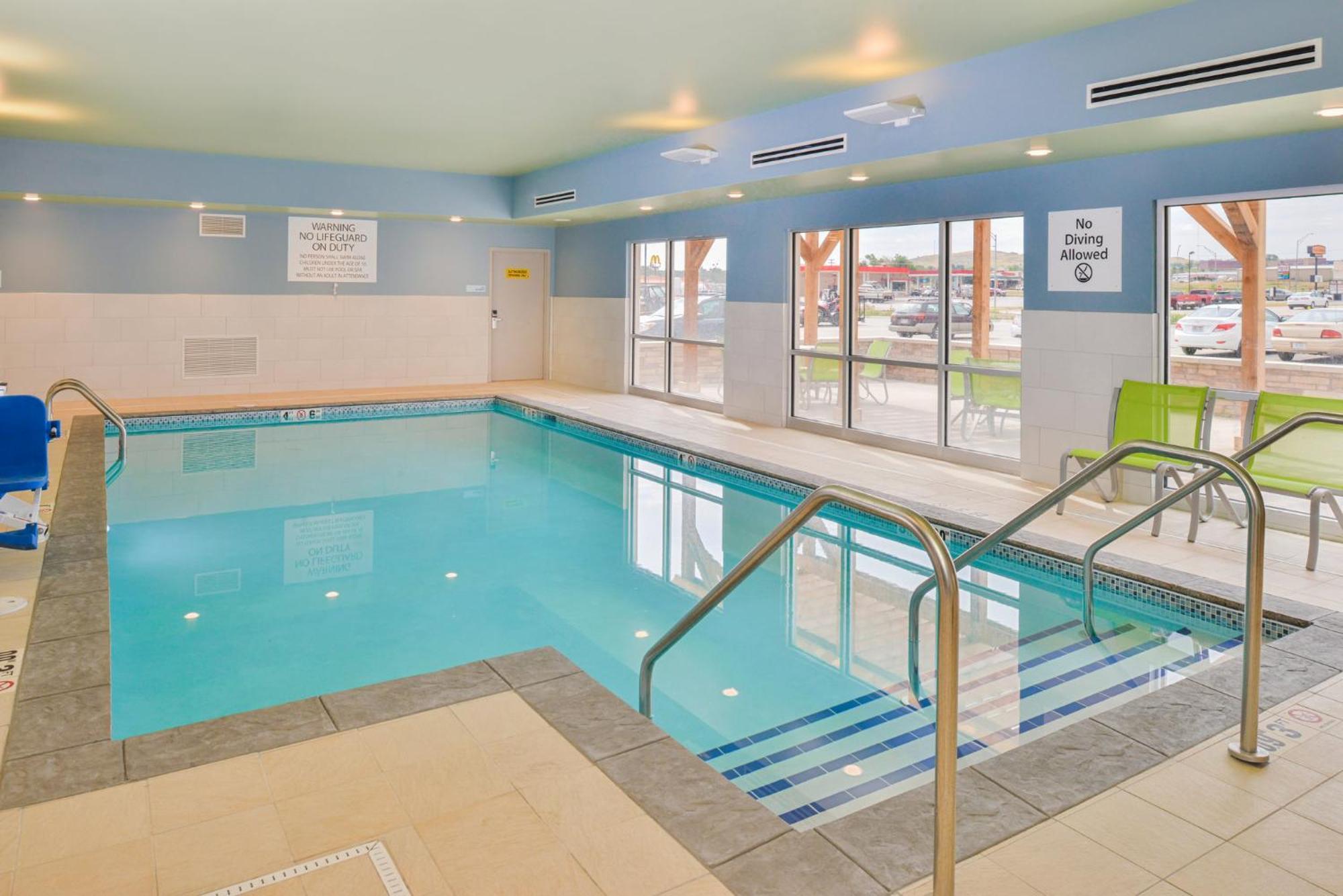 Holiday Inn Express & Suites - Chadron By Ihg Eksteriør billede
